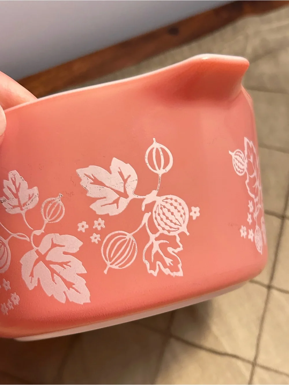 Pyrex Pink Gooseberry Covered Casserole Dish 1 Qt. With Lid